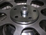 Spacer & axle spacer on wheel